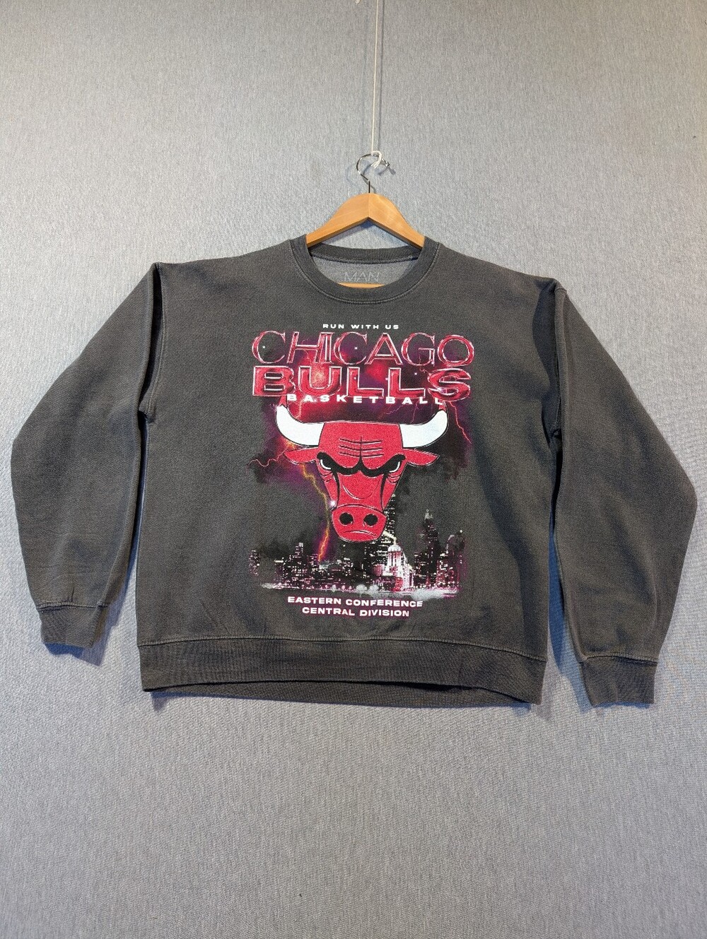 Chicago Bulls Basketball Run With Us  Sweatshirt Medium Grey Man
